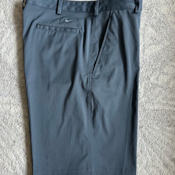 Nike Gray Athletic Shorts Lightweight and Tailored - Picture 1 of 6